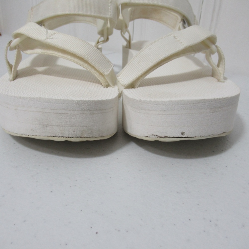 Teva Y2K White Flatform Universal Sandals Size 8 - Picture 10 of 16